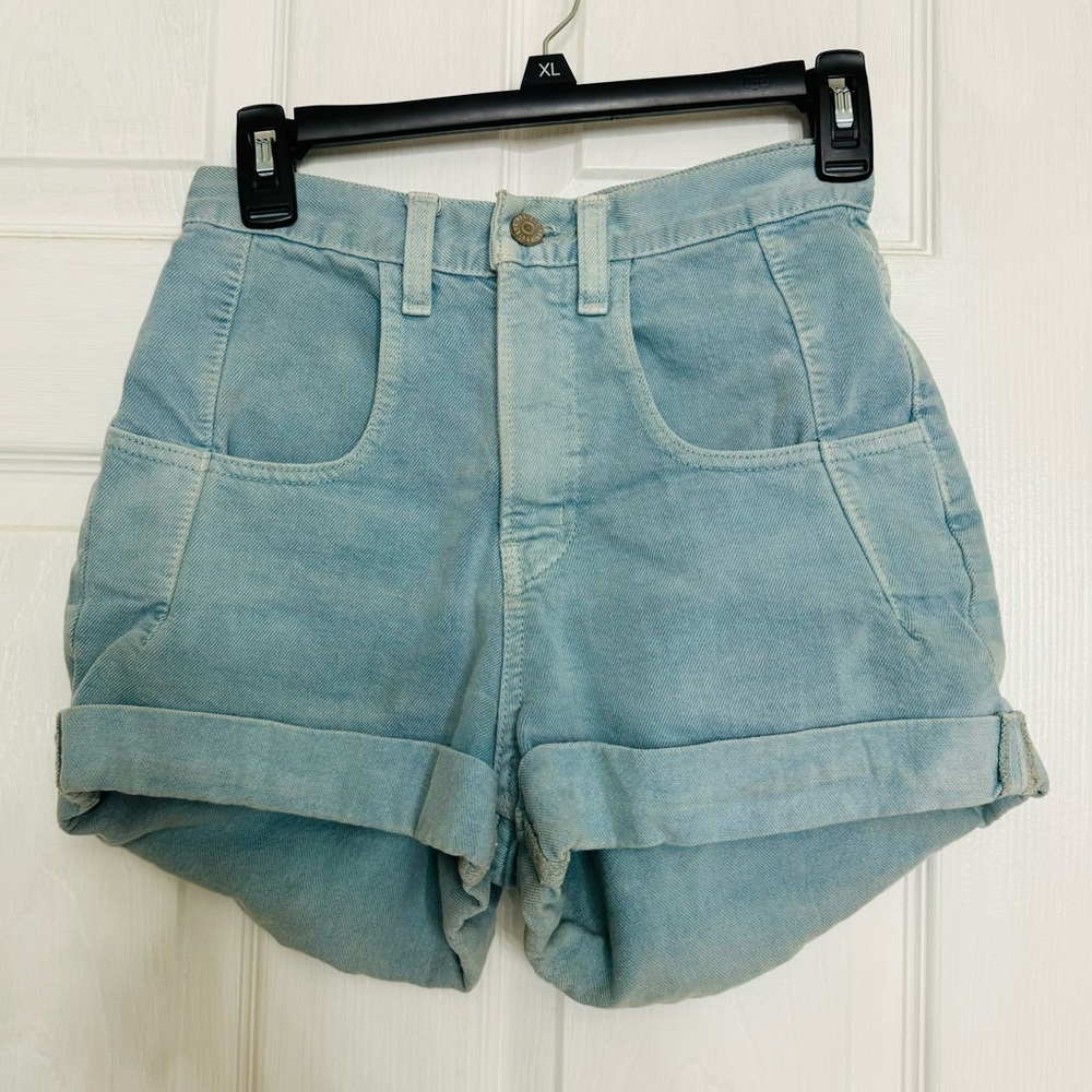 CLOSET CLOSEOUT - Urban Outfitters BDG Carrie Denim Short - 25